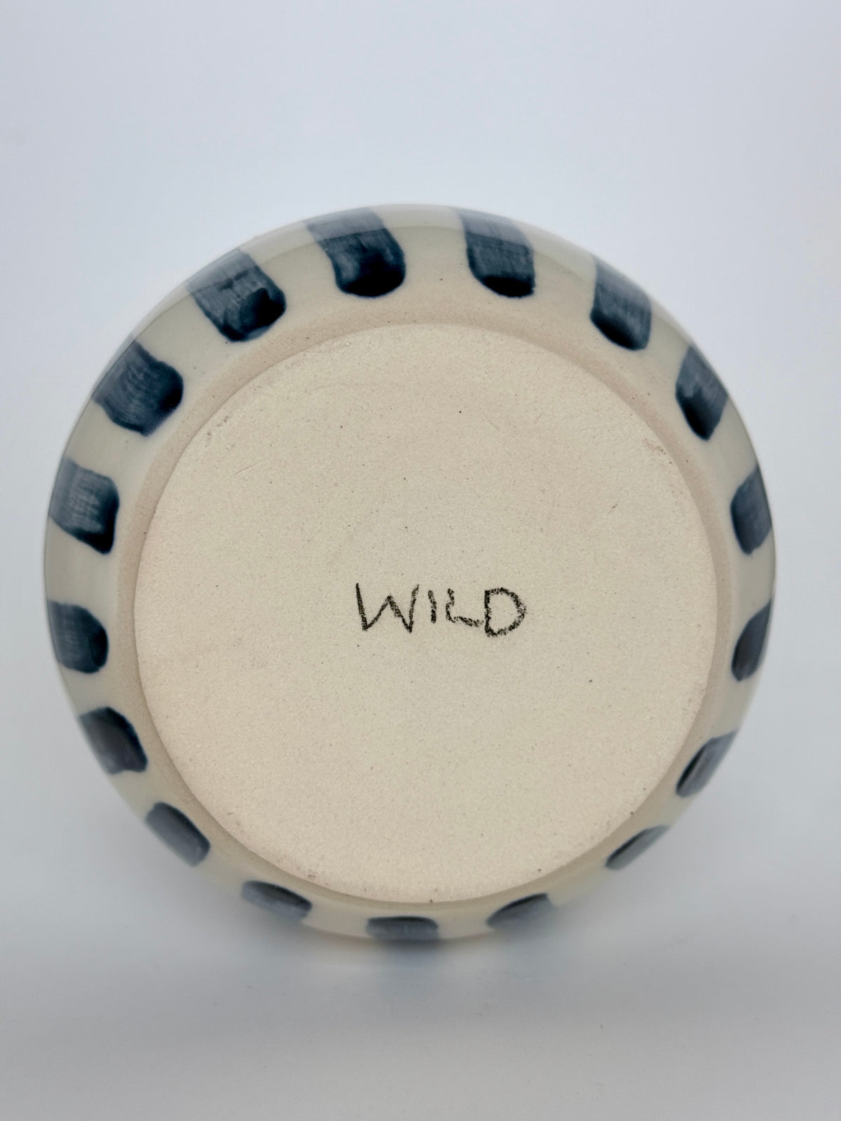 Blue and White Striped Round Vase 4